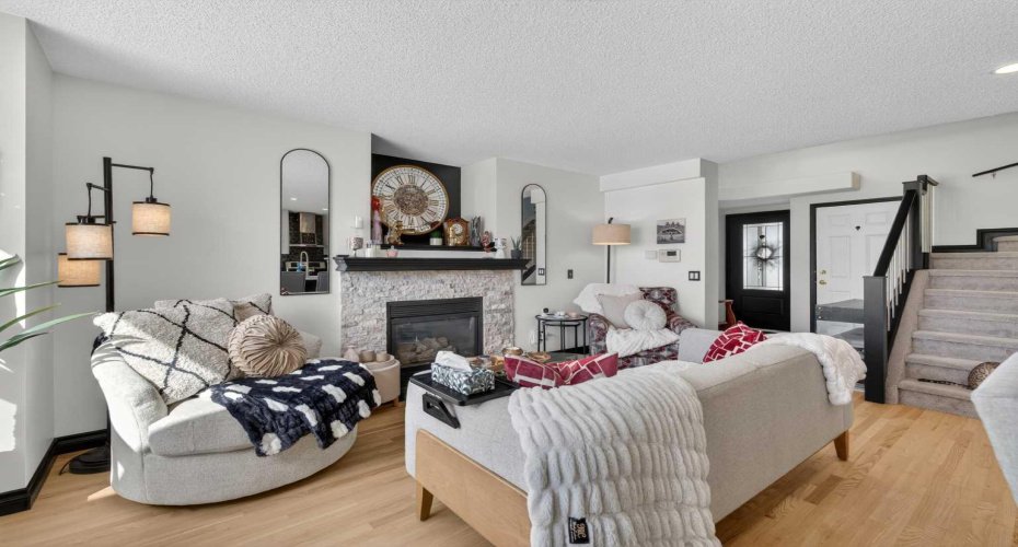 14 Covewood Place, Calgary, Alberta T3K 4V8, 3 Bedrooms Bedrooms, ,3 BathroomsBathrooms,Residential,For Sale,Covewood,A2303252