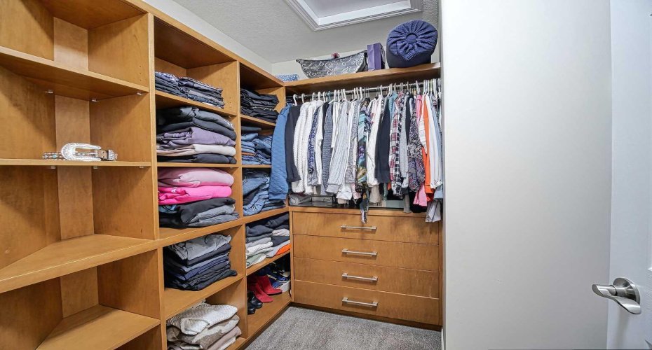 409 9 Street, Beiseker, Alberta T0M0G0, 3 Bedrooms Bedrooms, ,4 BathroomsBathrooms,Residential,For Sale,9,A2255852