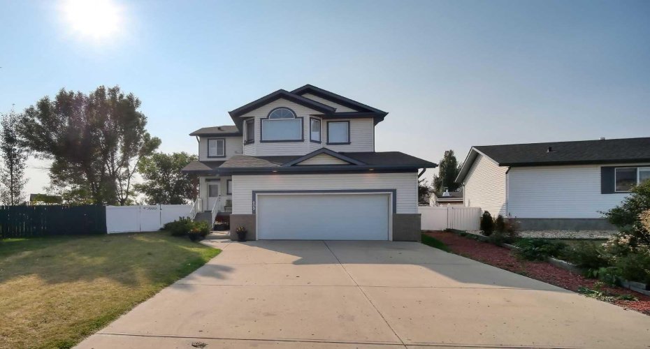 409 9 Street, Beiseker, Alberta T0M0G0, 3 Bedrooms Bedrooms, ,4 BathroomsBathrooms,Residential,For Sale,9,A2255852