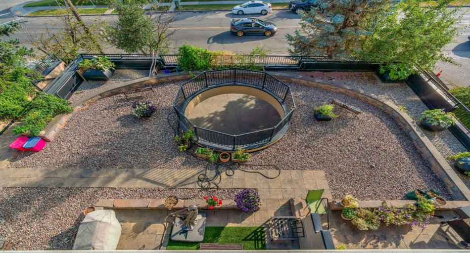 1724 26 Avenue, Calgary, Alberta T2T 1C8, 2 Bedrooms Bedrooms, ,2 BathroomsBathrooms,Residential,For Sale,26,A2257710