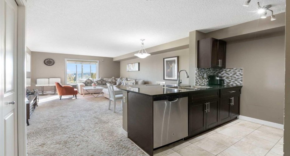 5 Saddlestone Way, Calgary, Alberta T3J 0S2, 2 Bedrooms Bedrooms, ,1 BathroomBathrooms,Residential,For Sale,Saddlestone,A2260370