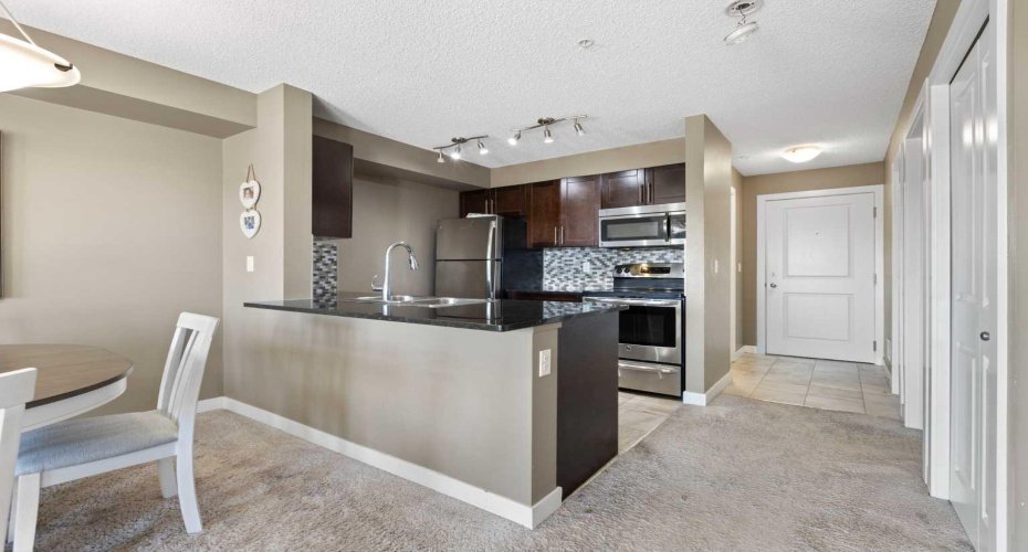 5 Saddlestone Way, Calgary, Alberta T3J 0S2, 2 Bedrooms Bedrooms, ,1 BathroomBathrooms,Residential,For Sale,Saddlestone,A2260370