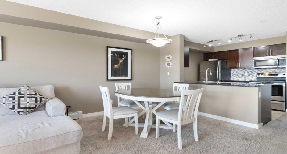 5 Saddlestone Way, Calgary, Alberta T3J 0S2, 2 Bedrooms Bedrooms, ,1 BathroomBathrooms,Residential,For Sale,Saddlestone,A2260370