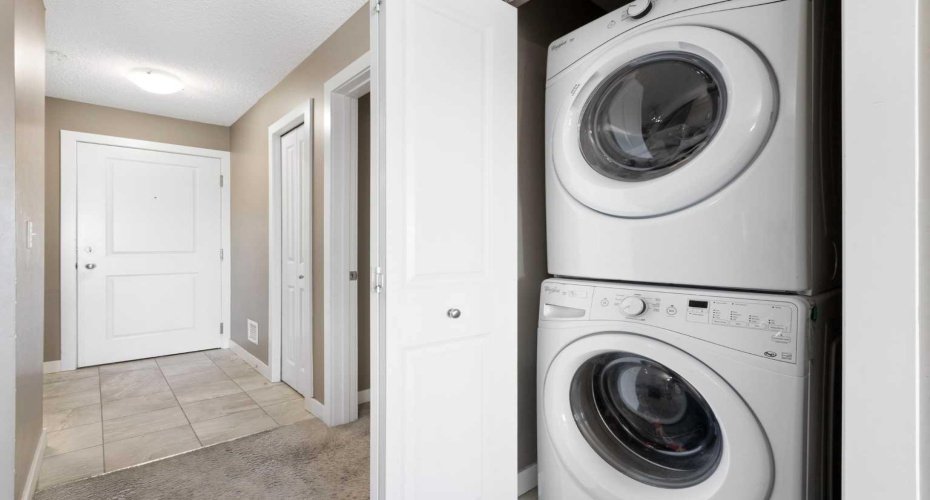 5 Saddlestone Way, Calgary, Alberta T3J 0S2, 2 Bedrooms Bedrooms, ,1 BathroomBathrooms,Residential,For Sale,Saddlestone,A2260370