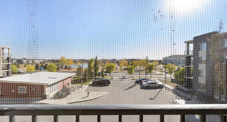 5 Saddlestone Way, Calgary, Alberta T3J 0S2, 2 Bedrooms Bedrooms, ,1 BathroomBathrooms,Residential,For Sale,Saddlestone,A2260370