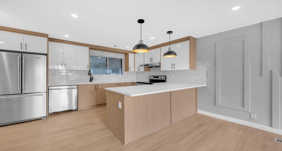 219 Falwood Way, Calgary, Alberta T3J1A9, 5 Bedrooms Bedrooms, ,3 BathroomsBathrooms,Residential,For Sale,Falwood,A2273879