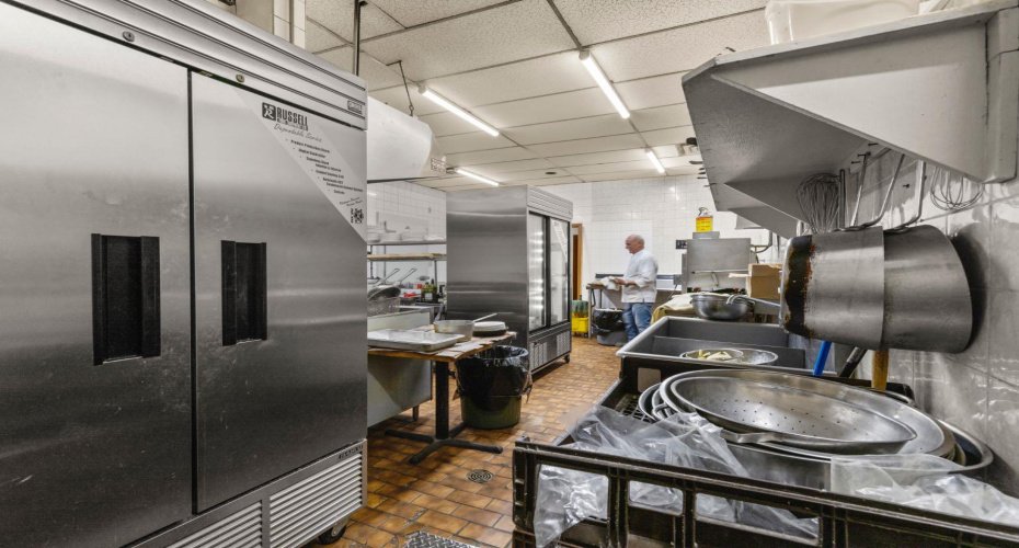 308 2 Avenue, Bassano, Alberta T0J 0B0, ,Commercial,For Sale,2,A2274897