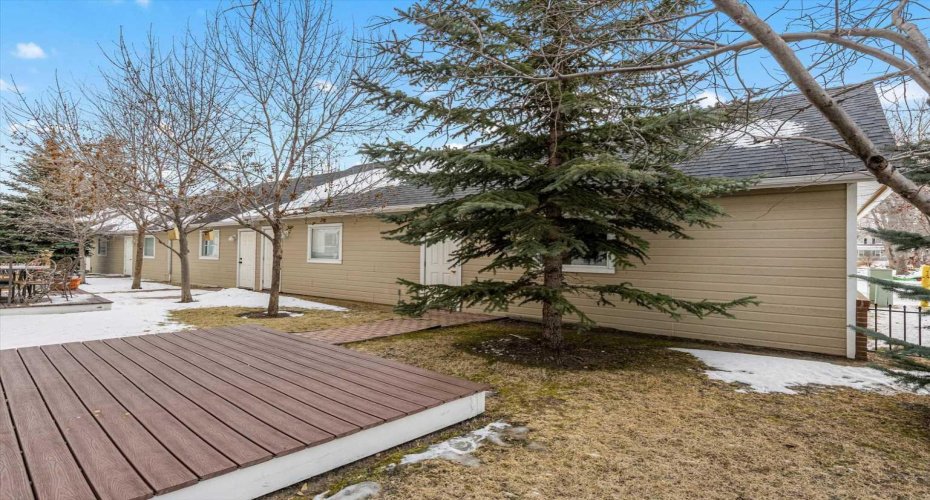 2833 Dallaire Avenue, Calgary, Alberta T3E 7T2, 3 Bedrooms Bedrooms, ,4 BathroomsBathrooms,Residential,For Sale,Dallaire,A2278595