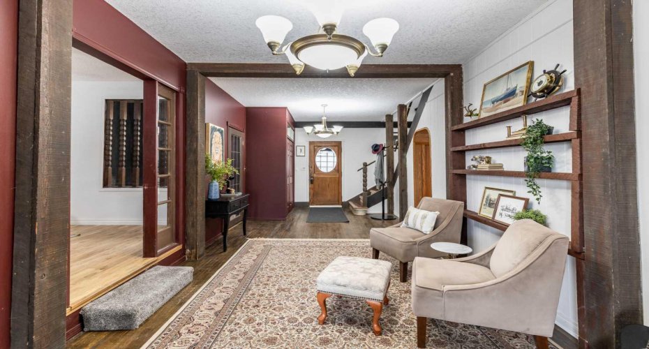 176 1 Street, Medicine Hat, Alberta T1A3Y9, 3 Bedrooms Bedrooms, ,3 BathroomsBathrooms,Residential,For Sale,1,A2282338