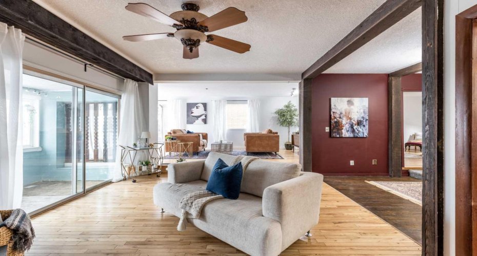 176 1 Street, Medicine Hat, Alberta T1A3Y9, 3 Bedrooms Bedrooms, ,3 BathroomsBathrooms,Residential,For Sale,1,A2282338