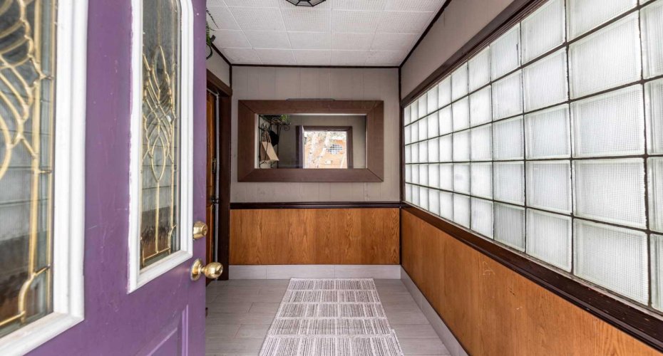 176 1 Street, Medicine Hat, Alberta T1A3Y9, 3 Bedrooms Bedrooms, ,3 BathroomsBathrooms,Residential,For Sale,1,A2282338