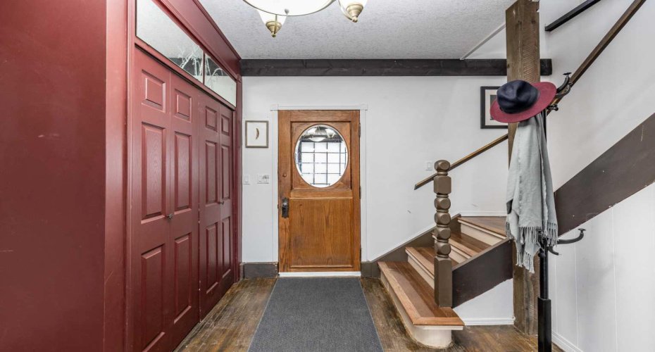 176 1 Street, Medicine Hat, Alberta T1A3Y9, 3 Bedrooms Bedrooms, ,3 BathroomsBathrooms,Residential,For Sale,1,A2282338