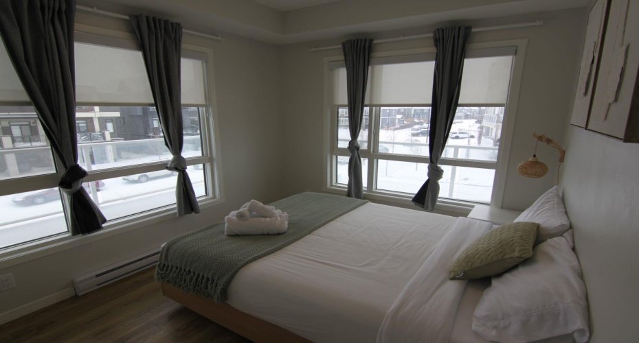 220 SETON Grove, Calgary, Alberta T3M 3T1, 2 Bedrooms Bedrooms, ,2 BathroomsBathrooms,Residential,For Sale,SETON,A2287532