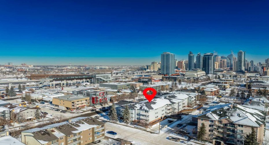 1735 11 Avenue, Calgary, Alberta T3C 3S9, 2 Bedrooms Bedrooms, ,1 BathroomBathrooms,Residential,For Sale,11,A2287842