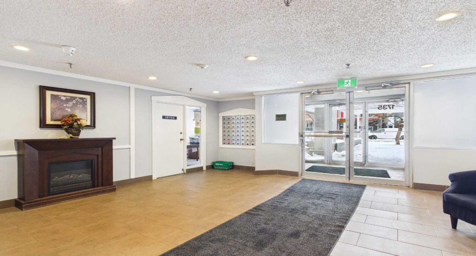 1735 11 Avenue, Calgary, Alberta T3C 3S9, 2 Bedrooms Bedrooms, ,1 BathroomBathrooms,Residential,For Sale,11,A2287842