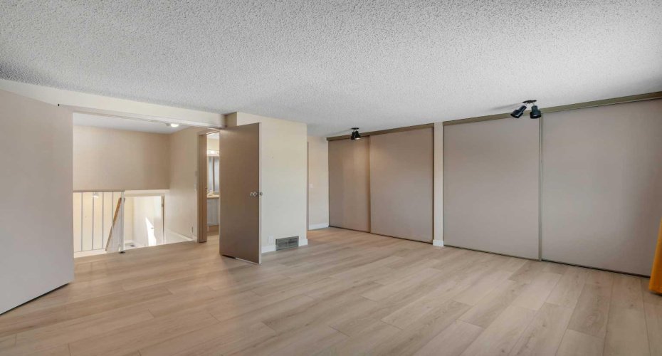 1190 Ranchview Road, Calgary, Alberta T3G 1Y1, 3 Bedrooms Bedrooms, ,2 BathroomsBathrooms,Residential,For Sale,Ranchview,A2293282