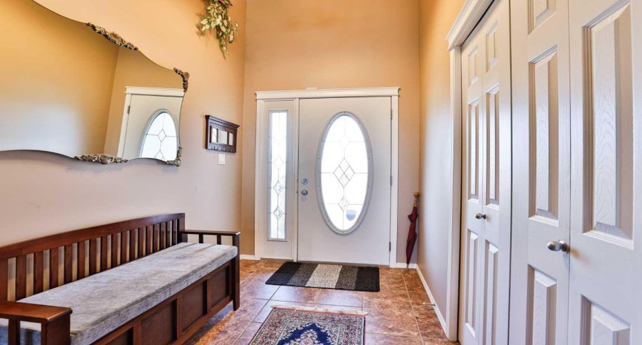 605 Sunridge Crescent, Lethbridge, Alberta T1J 0T4, 3 Bedrooms Bedrooms, ,3 BathroomsBathrooms,Residential,For Sale,Sunridge,A2295177