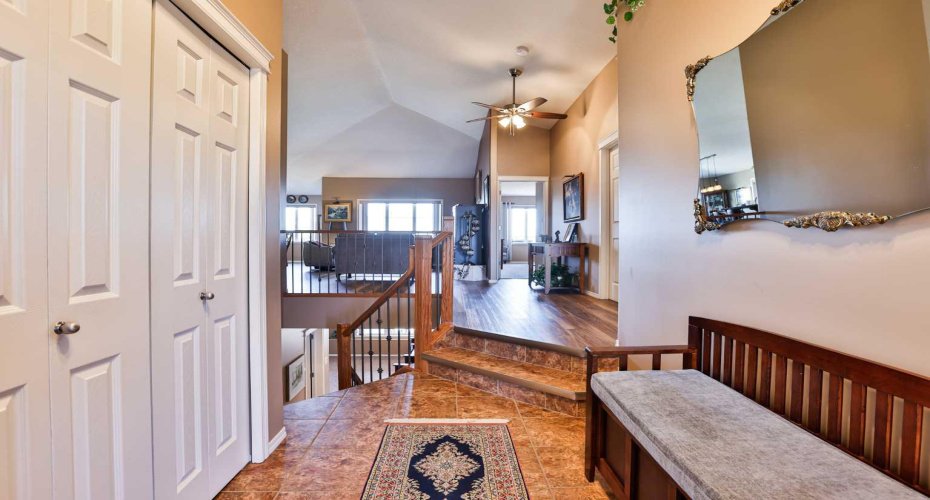 605 Sunridge Crescent, Lethbridge, Alberta T1J 0T4, 3 Bedrooms Bedrooms, ,3 BathroomsBathrooms,Residential,For Sale,Sunridge,A2295177