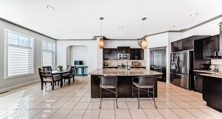 274 Kingsbury View, Airdrie, Alberta T4A 0E7, 4 Bedrooms Bedrooms, ,4 BathroomsBathrooms,Residential,For Sale,Kingsbury,A2295387