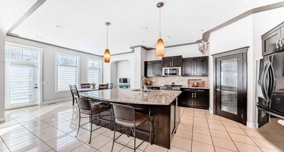 274 Kingsbury View, Airdrie, Alberta T4A 0E7, 4 Bedrooms Bedrooms, ,4 BathroomsBathrooms,Residential,For Sale,Kingsbury,A2295387