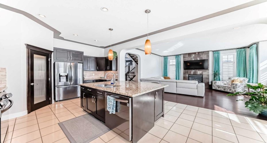 274 Kingsbury View, Airdrie, Alberta T4A 0E7, 4 Bedrooms Bedrooms, ,4 BathroomsBathrooms,Residential,For Sale,Kingsbury,A2295387