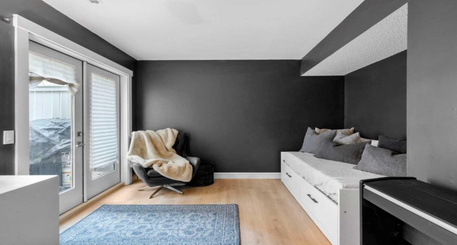 1339 14 Avenue, Calgary, Alberta T3C0W3, 2 Bedrooms Bedrooms, ,2 BathroomsBathrooms,Residential,For Sale,14,A2295778