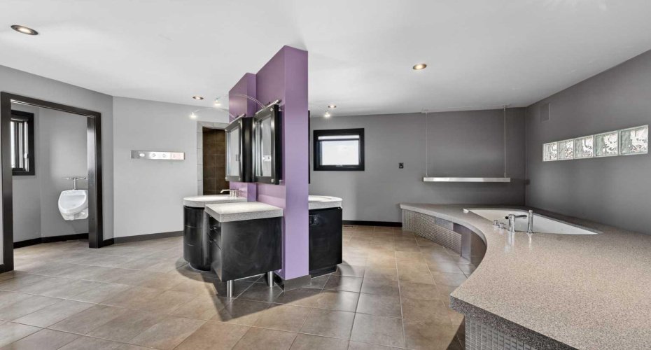 43 Westbluff Place, Rural Rocky View County, Alberta T3Z3N9, 6 Bedrooms Bedrooms, ,5 BathroomsBathrooms,Residential,For Sale,Westbluff,A2297638