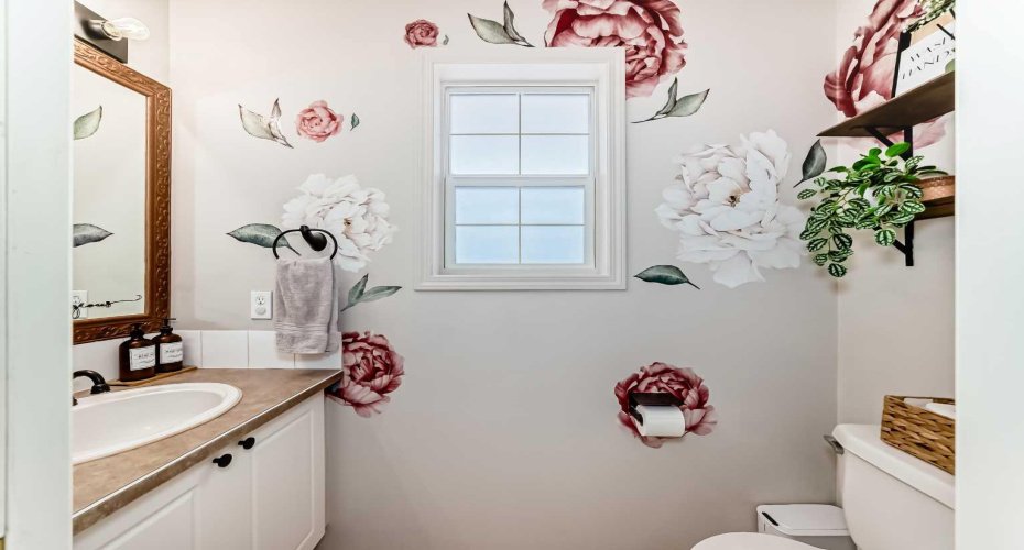 155 Erin Meadow Way, Calgary, Alberta T2B 3P7, 5 Bedrooms Bedrooms, ,3 BathroomsBathrooms,Residential,For Sale,Erin Meadow,A2297998