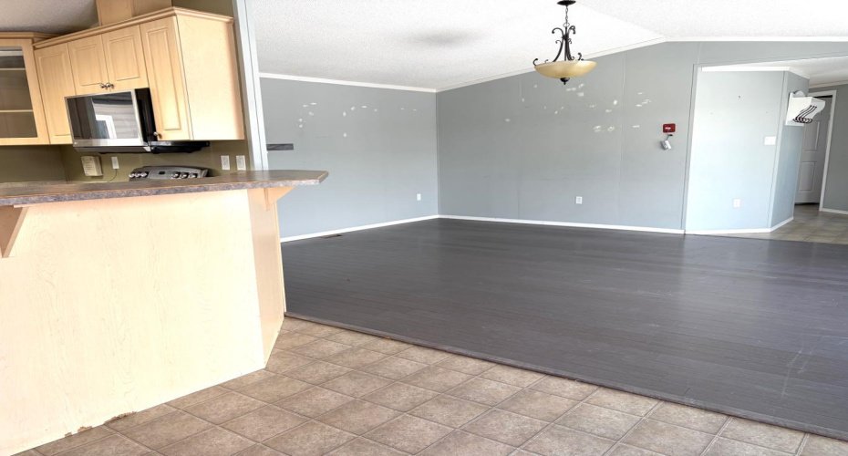 109 Elm Street, Fort McMurray, Alberta T9K 0J8, 4 Bedrooms Bedrooms, ,2 BathroomsBathrooms,Residential,For Sale,Elm,A2298148