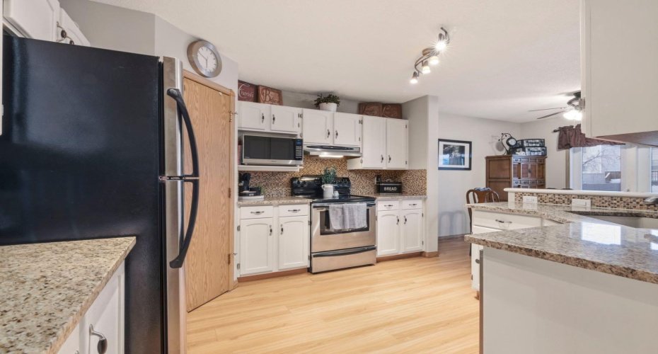 158 Saratoga Close, Calgary, Alberta T1Y 7A1, 3 Bedrooms Bedrooms, ,3 BathroomsBathrooms,Residential,For Sale,Saratoga,A2298487