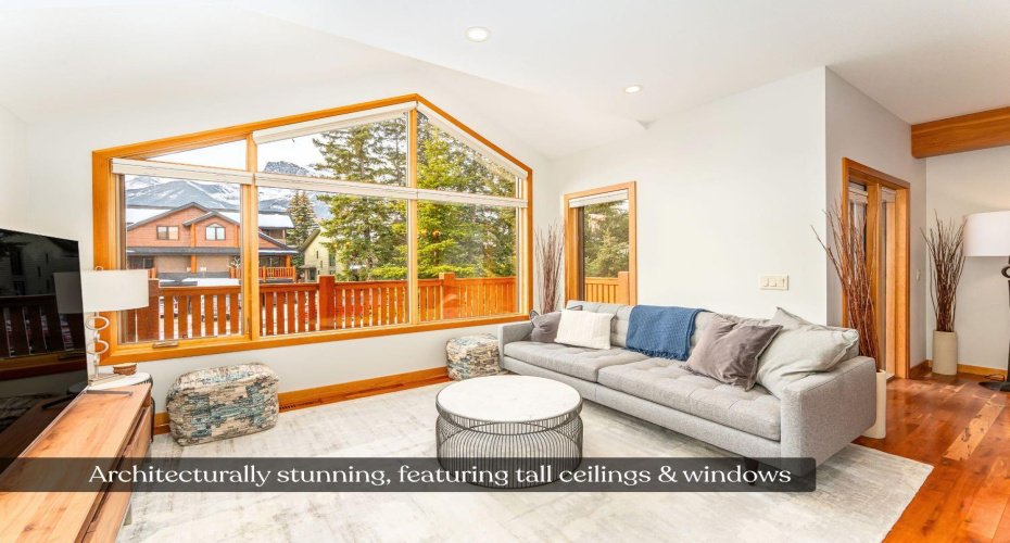 826 5th Street, Canmore, Alberta T1W2G4, 3 Bedrooms Bedrooms, ,4 BathroomsBathrooms,Residential,For Sale,5th,A2298625