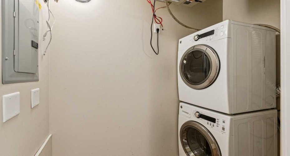 2781 Chinook Winds Drive, Airdrie, Alberta T4B 3S5, 2 Bedrooms Bedrooms, ,1 BathroomBathrooms,Residential,For Sale,Chinook Winds,A2299399