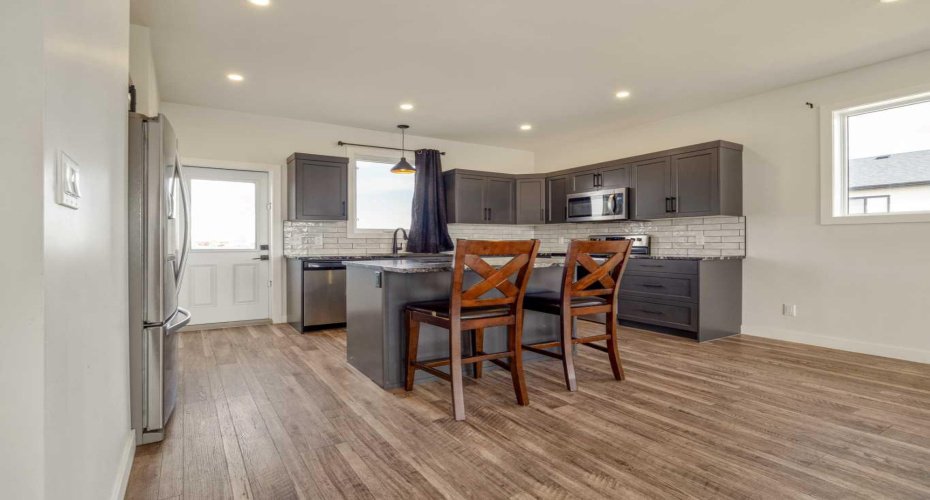 82 Prairie Gold Street, Taber, Alberta T1G 0E8, 4 Bedrooms Bedrooms, ,3 BathroomsBathrooms,Residential,For Sale,Prairie Gold Street,A2299629