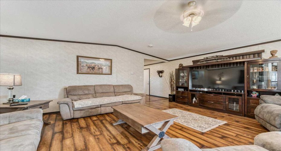 190003 Range Rd 240, Rural Vulcan County, Alberta T0L1P0, 3 Bedrooms Bedrooms, ,2 BathroomsBathrooms,Residential,For Sale,Range Rd 240,A2299782