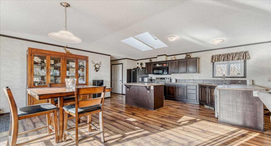 190003 Range Rd 240, Rural Vulcan County, Alberta T0L1P0, 3 Bedrooms Bedrooms, ,2 BathroomsBathrooms,Residential,For Sale,Range Rd 240,A2299782