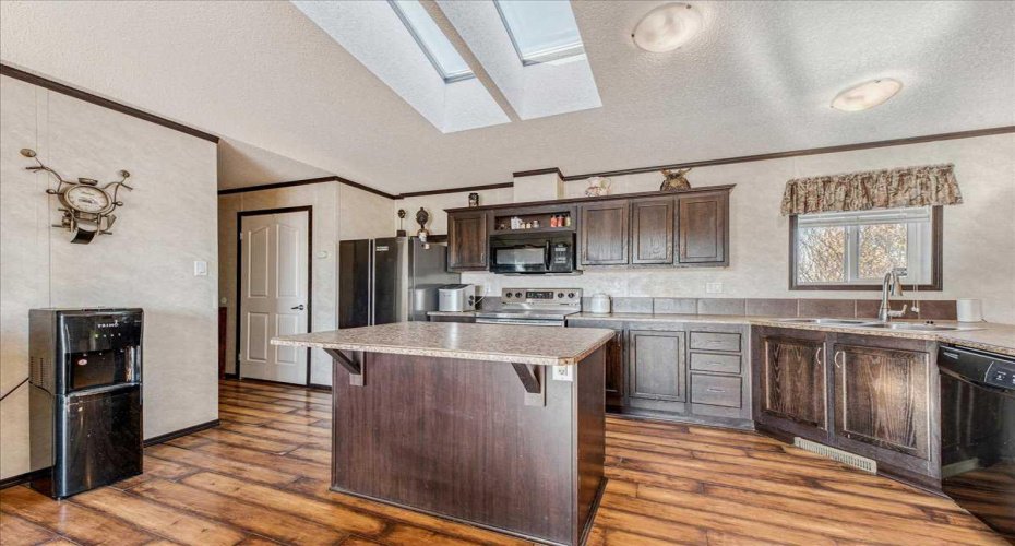 190003 Range Rd 240, Rural Vulcan County, Alberta T0L1P0, 3 Bedrooms Bedrooms, ,2 BathroomsBathrooms,Residential,For Sale,Range Rd 240,A2299782