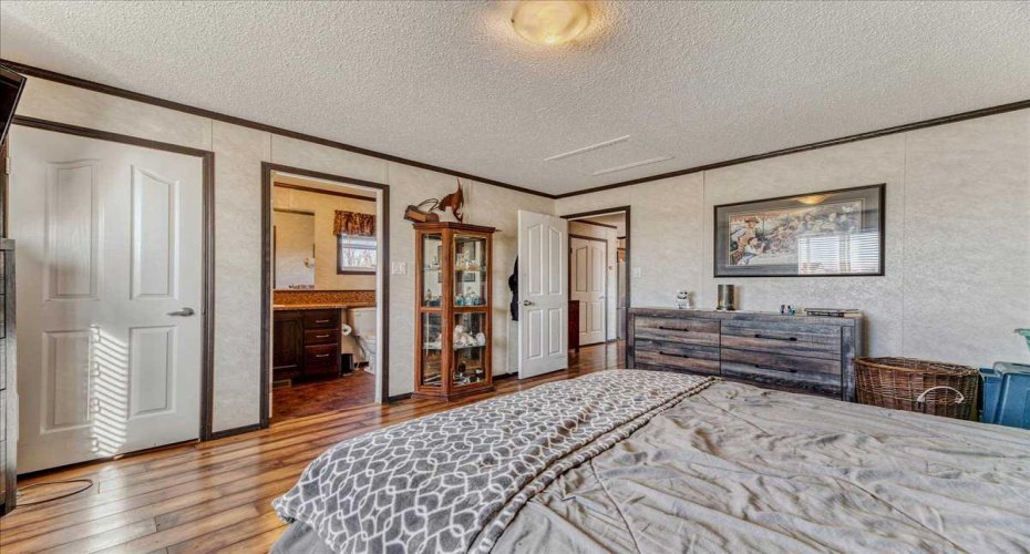 190003 Range Rd 240, Rural Vulcan County, Alberta T0L1P0, 3 Bedrooms Bedrooms, ,2 BathroomsBathrooms,Residential,For Sale,Range Rd 240,A2299782