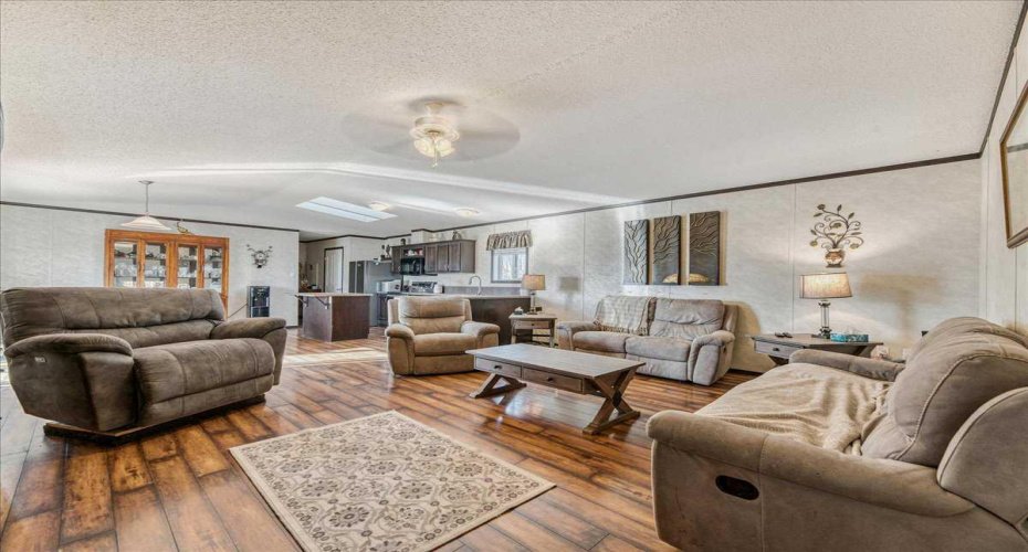 190003 Range Rd 240, Rural Vulcan County, Alberta T0L1P0, 3 Bedrooms Bedrooms, ,2 BathroomsBathrooms,Residential,For Sale,Range Rd 240,A2299782