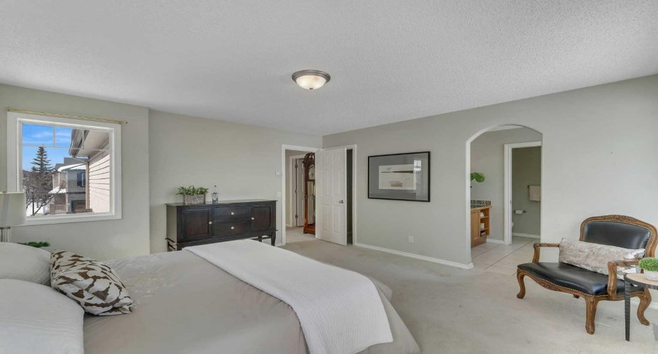 107 Citadel Estates Manor, Calgary, Alberta T3G 5M7, 2 Bedrooms Bedrooms, ,4 BathroomsBathrooms,Residential,For Sale,Citadel Estates,A2299906