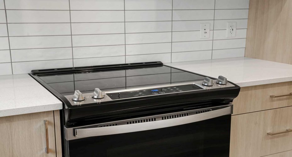 285 Chelsea Court, Chestermere, Alberta T1X 2W7, 2 Bedrooms Bedrooms, ,3 BathroomsBathrooms,Residential,For Sale,Chelsea,A2300009