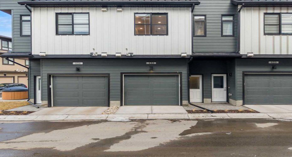 285 Chelsea Court, Chestermere, Alberta T1X 2W7, 2 Bedrooms Bedrooms, ,3 BathroomsBathrooms,Residential,For Sale,Chelsea,A2300009