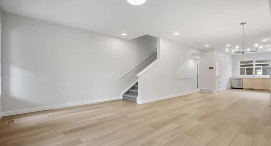 285 Chelsea Court, Chestermere, Alberta T1X 2W7, 2 Bedrooms Bedrooms, ,3 BathroomsBathrooms,Residential,For Sale,Chelsea,A2300009