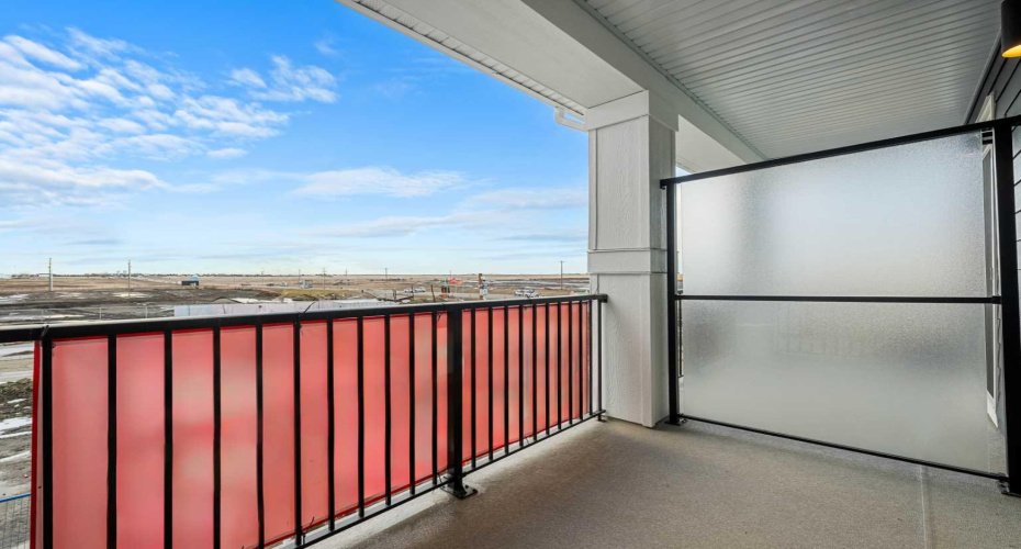 285 CHELSEA Court, Chestermere, Alberta T1X 2W7, 2 Bedrooms Bedrooms, ,3 BathroomsBathrooms,Residential,For Sale,CHELSEA,A2300056