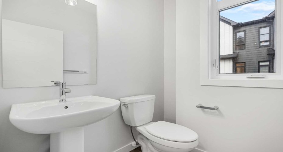 285 CHELSEA Court, Chestermere, Alberta T1X 2W7, 2 Bedrooms Bedrooms, ,3 BathroomsBathrooms,Residential,For Sale,CHELSEA,A2300056