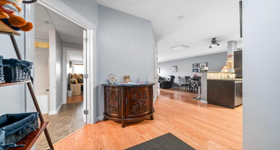 201 River Ridge Drive, Medicine Hat, Alberta T1A 8V5, 1 Bedroom Bedrooms, ,1 BathroomBathrooms,Residential,For Sale,River Ridge,A2300347