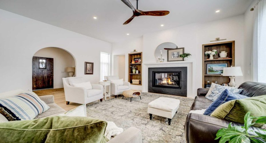 5 Quarry Bank Road, Raymond, Alberta T0K 2S0, 5 Bedrooms Bedrooms, ,3 BathroomsBathrooms,Residential,For Sale,Quarry Bank,A2300382