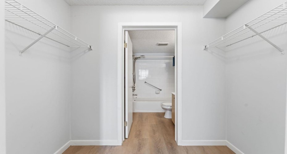 4975 130 Avenue, Calgary, Alberta T2Z 4P2, 2 Bedrooms Bedrooms, ,2 BathroomsBathrooms,Residential,For Sale,130,A2301194