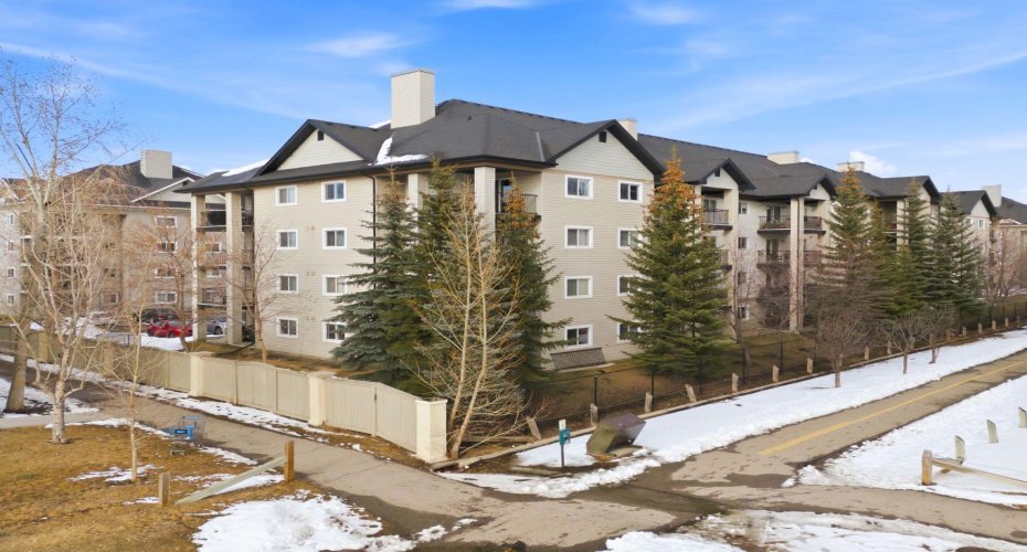 4975 130 Avenue, Calgary, Alberta T2Z 4P2, 2 Bedrooms Bedrooms, ,2 BathroomsBathrooms,Residential,For Sale,130,A2301194