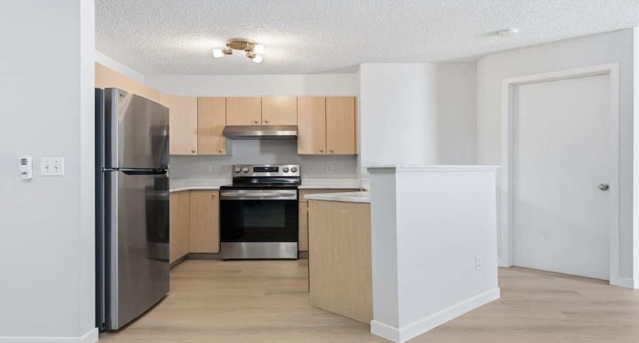 4975 130 Avenue, Calgary, Alberta T2Z 4P2, 2 Bedrooms Bedrooms, ,2 BathroomsBathrooms,Residential,For Sale,130,A2301194