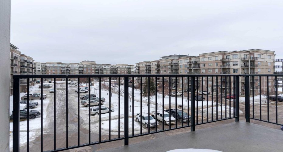 136B Sandpiper Road, Fort McMurray, Alberta T9K 0J7, 1 Bedroom Bedrooms, ,1 BathroomBathrooms,Residential,For Sale,Sandpiper,A2301236